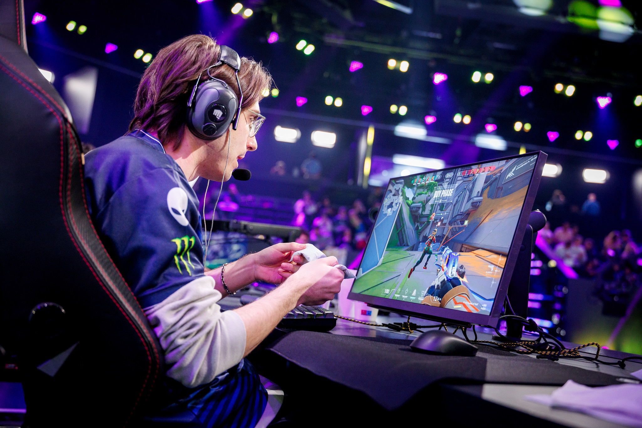 Gamer on computer, competing in Esports playing overwatch